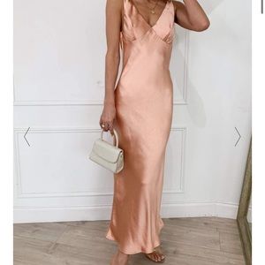 Pretty Lavish PIPER MIDI DRESS